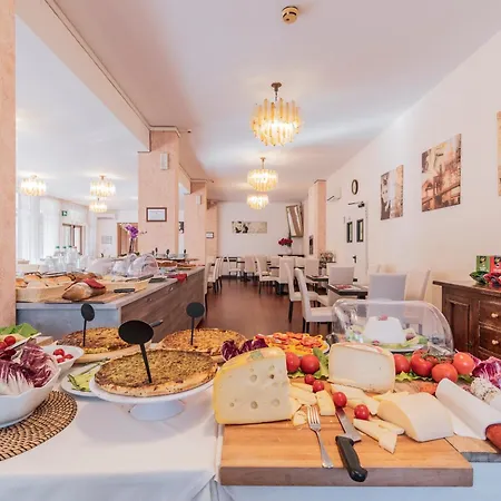 Otel Gabrini Marina di Massa