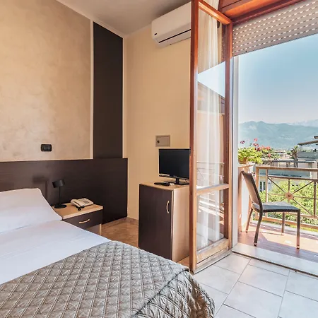 Otel Gabrini Marina di Massa