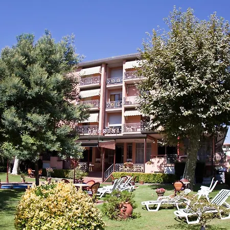 Gabrini 3* Marina di Massa